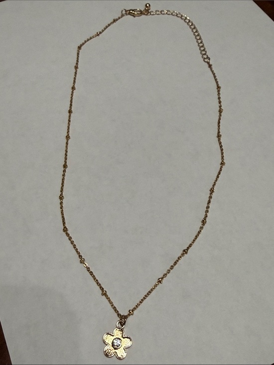 Anthropologie Jewelry - Gold Plated Flower Pendant Necklace From Anthropologie!!🔥🔥🔥